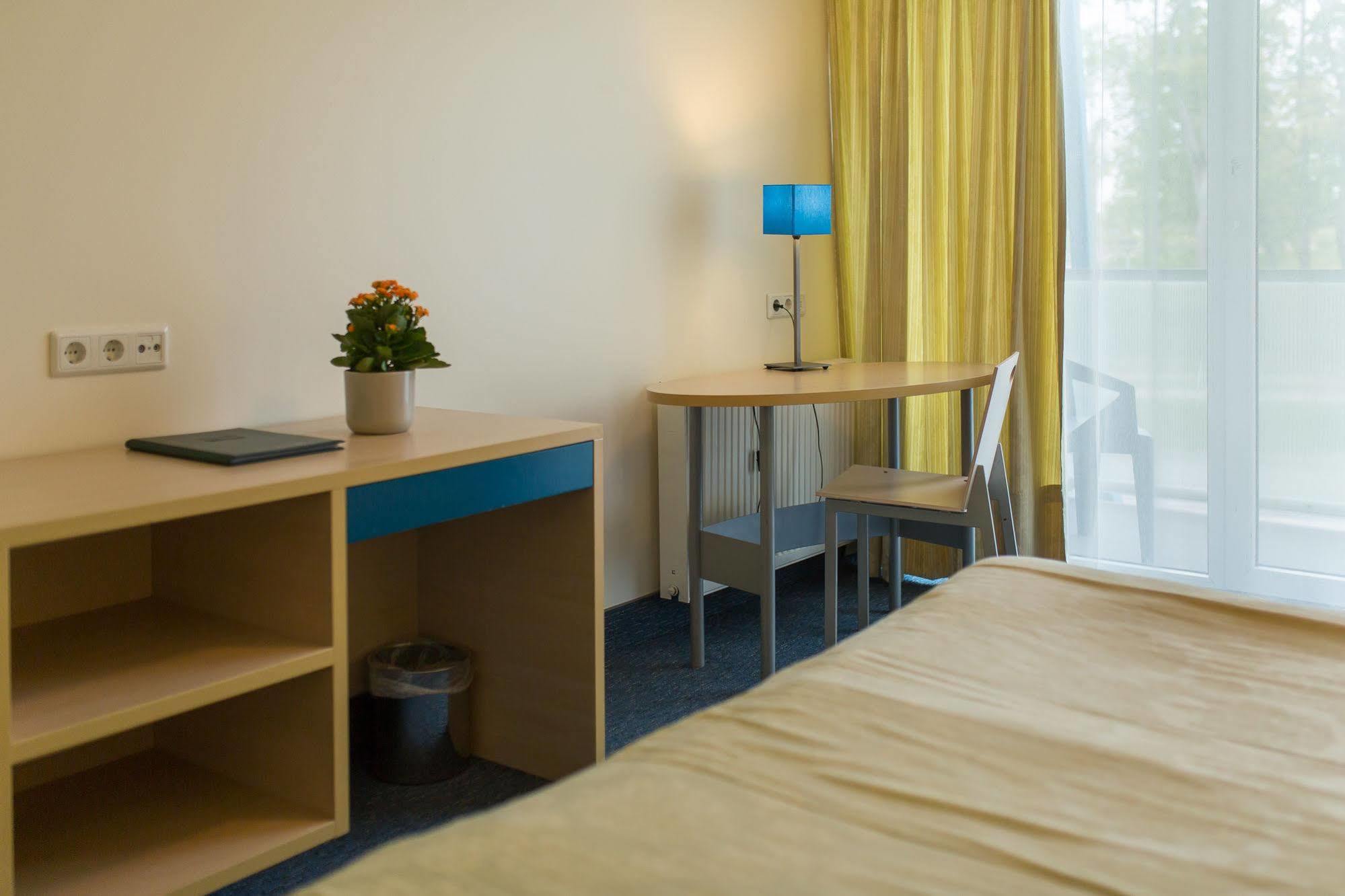 Asa Spa Hotel Kuressaare Exterior foto